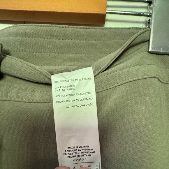 NWT Addition Elle Dressy Cargo Pants - Picture 3 of 4